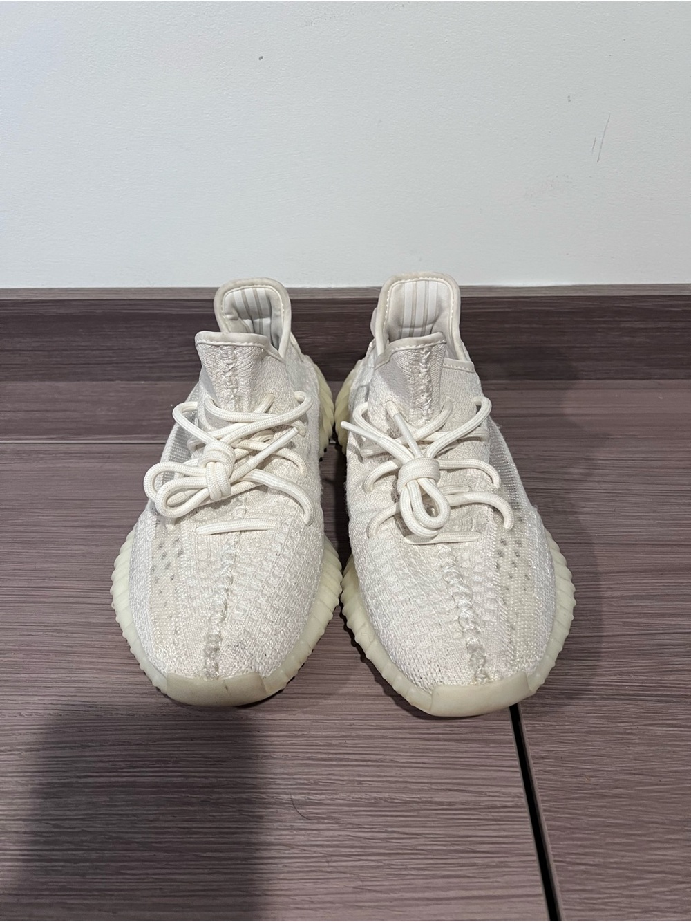 Men's YEEZY Sneakers - Picture 2 of 4